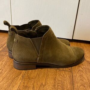 Toms Green Ankle Booties with Elastic Panels